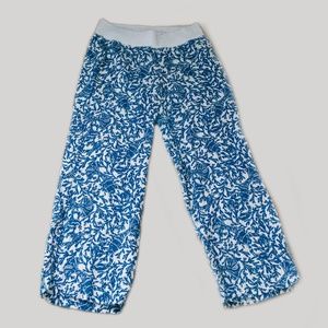 Size Medium Petite Lilly Pulitzer Linen Beach Pants in Krillin’ It
